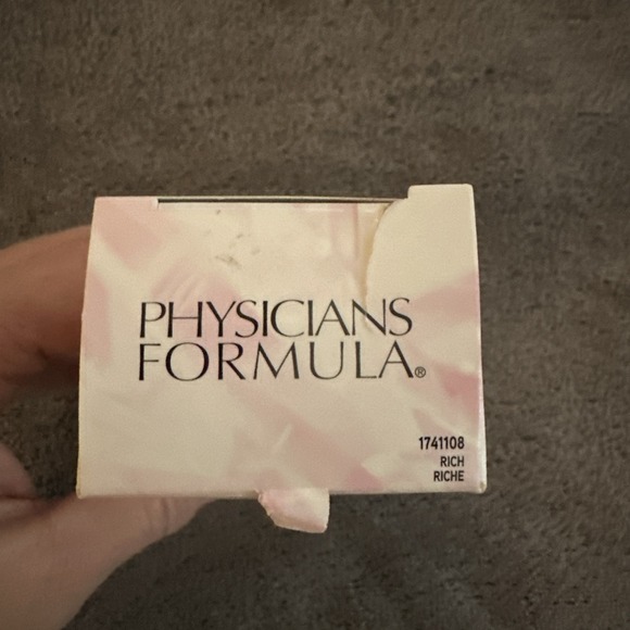 Physicians Formula Mineral Wear Diamond Perfector BB Cream 1741108 Rich - Picture 6 of 6